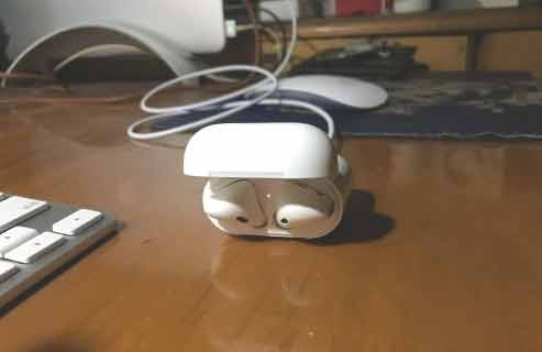 如何在 iPhone 上检查 airpod 电池电量